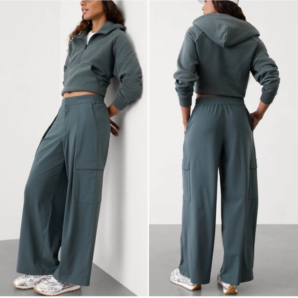 Athleta Pinnacle Cargo Trouser Size 16 NWT Blue High Rise Wide Leg Athleisure